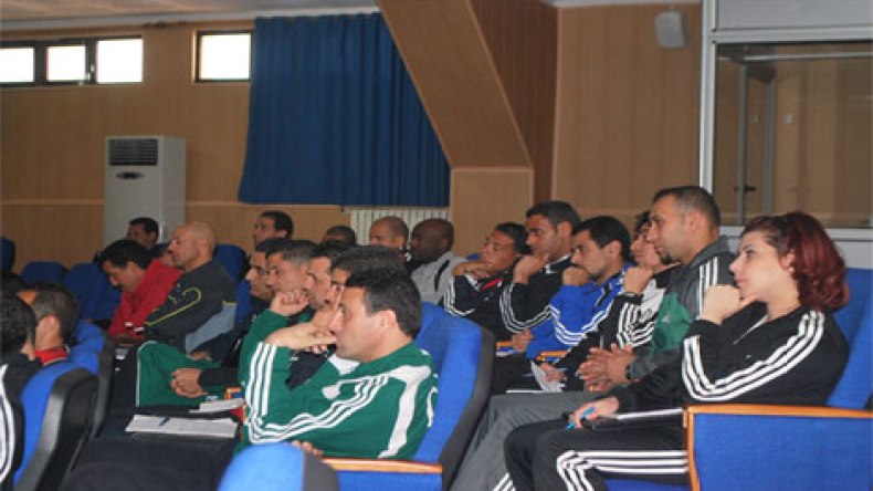 غربال فراج وقوراري مرشحون لنيل الشارة الدولية