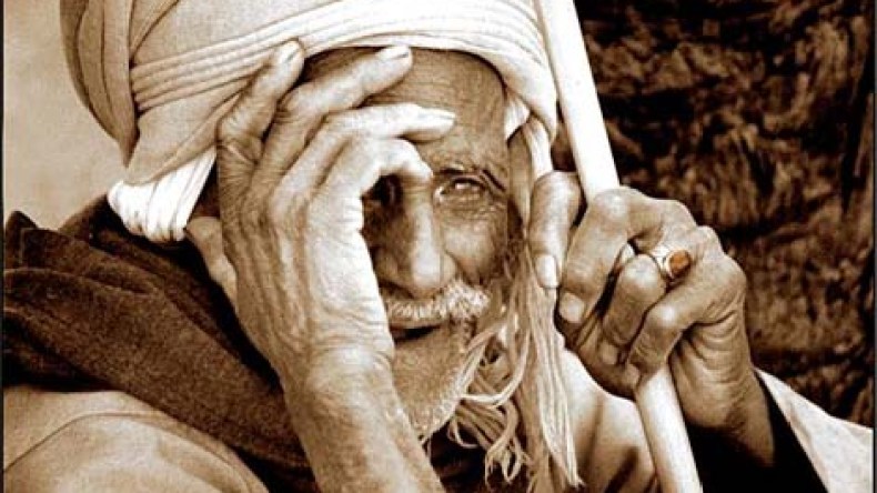 الشيخوخة‭ ‬ستدركني‮ ‬وأنا‭ ‬لازلت‭ ‬بطالا‮ ‬وعازبا