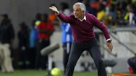 حاليلوزيتش مدعو للضرب بيد من حديد