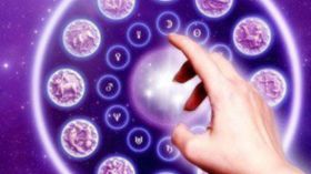 جزائريات يأخذن كلام المنجّمين على محمل الجدّ!