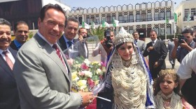 شوارزنيغر يزور وهران للمرّة الثانية ويصرّ على محاربة النفايات