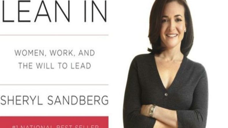 كاتبة أمريكية تنصح الفتيات بتحقيق أحلامهن قبل الزواج!