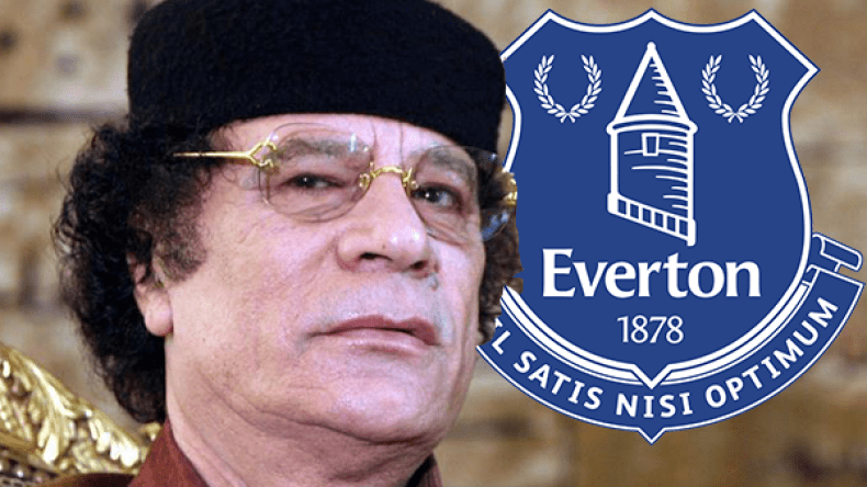 القذافي هاجم “الفيفا”.. أحب إيفرتون وخلّد اسم تشافيز في ملعب بنغازي