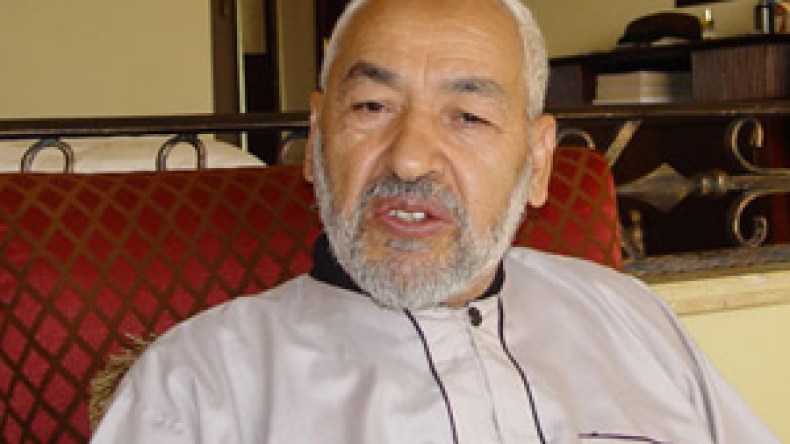 أستبعد انقلاب الجيش على الثورة إذا فازت النهضة بالانتخابات