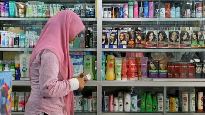 قريبا في إندونيسيا.. مواد تجميل “حلال” للمسلمات