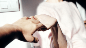 اسحريه.. بلمسة!