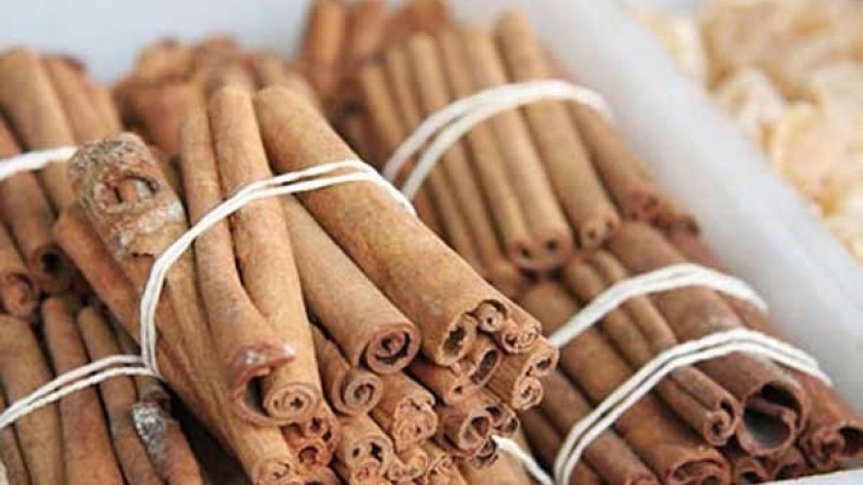 تعرّفي على الإستخدامات المتعددة للقرفة