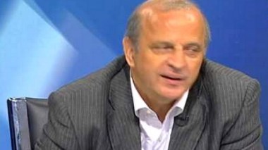 Décès du journaliste et directeur du journal La Tribune Hassen Bachir Cherif