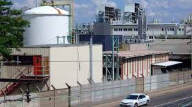 حكومة أويحيى تحضر لإنجاز 50 منطقة صناعية