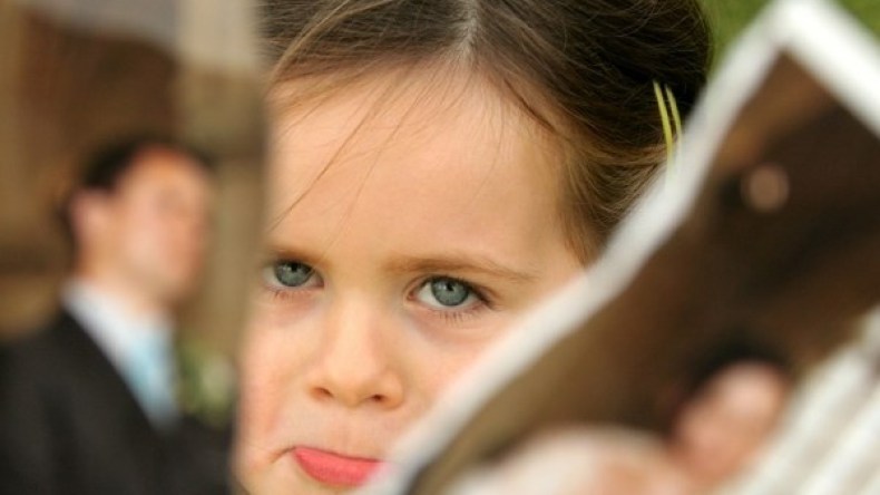 أمّهات يصرخن: لسنا وحدنا المسؤولات عن انحراف أبنائنا