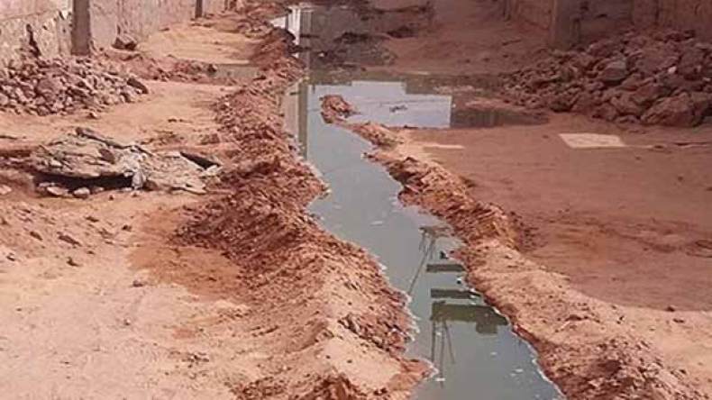 فيضان المياه القذرة بحي كاف الحمام يُنذر بكارثة صحية في البليدة