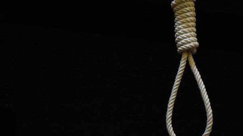 انتحار شابة شنقا في ظروف غامضة داخل منزلها بعين فكرون