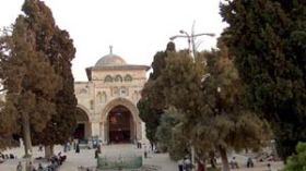 مخطط لبناء كُنس يهودية وإقامة جسر عسكري في ساحات الأقصى