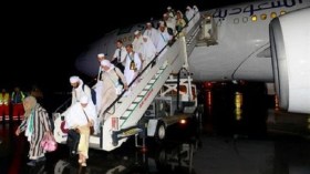أول فوج للحجاج العائدين من البقاع المقدسة يصل إلى الجزائر