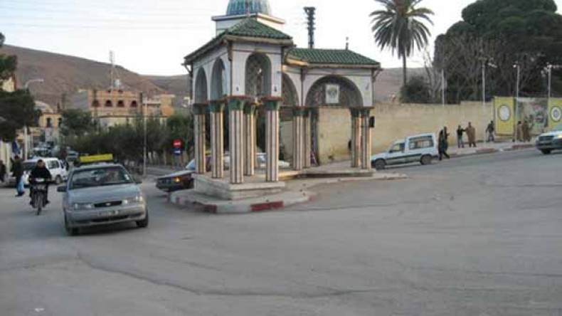 تسوية عقود الملكية وانجاز مرافق إدارية وخدماتية مطالب السكان