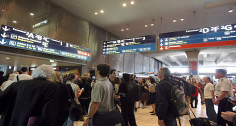 France : des Saoudiennes refoulées à l'aéroport à Paris pour refus d'ôter leur voile intégral