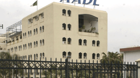 احتجاجات لمكتتبي “عدل” بولايات عدة