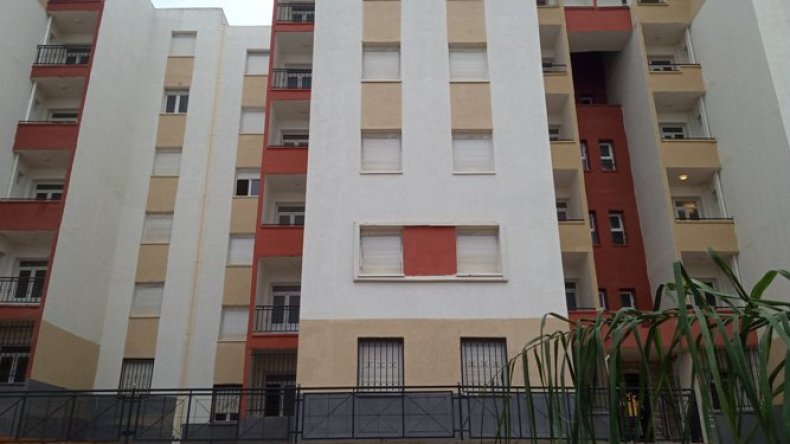 وزارة السكن تعقد اجتماعا عاجلا حول مواقع عدل بالعاصمة  