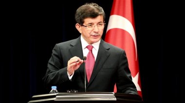 Davutoglu :” Le régime syrien va payer très cher ce qu'il a fait”