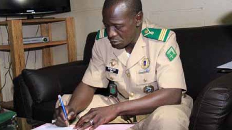 Mali Junta Agrees to Return Nation to Civilian Rule