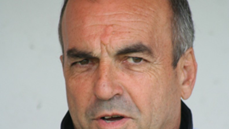 الفصل في مصير آلان ميشال مدربا للعميد