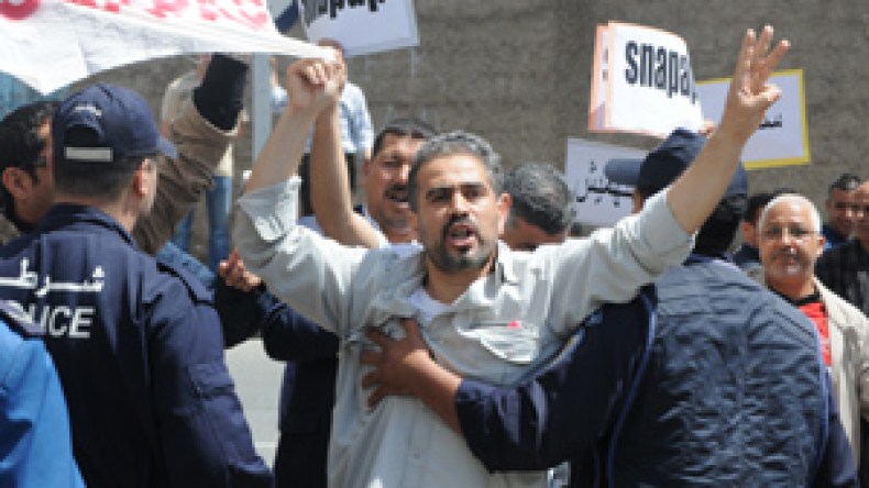 تأطير الشباب المطرودين من العمل لتنظيم حركة احتجاجية وطنية