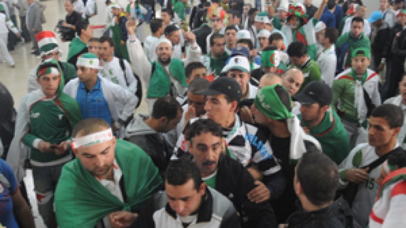 محاكمة محتال أسس جمعية و همية لنقل 3 ألاف مناصر إلى انغولا