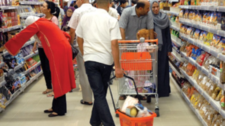 أسعار مادتي السكر والزيت تنهار إلى ما دون السعر المحدد من طرف الحكومة