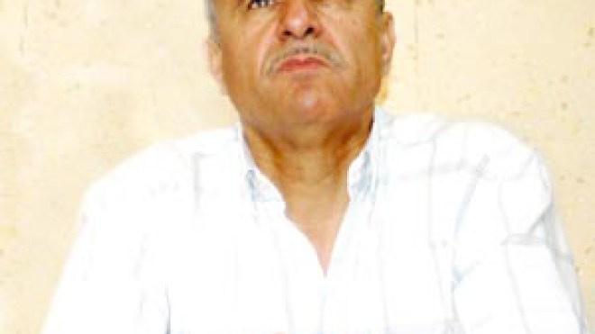 هل يجرؤ علي مالك على الترشح لعهدة ثانية