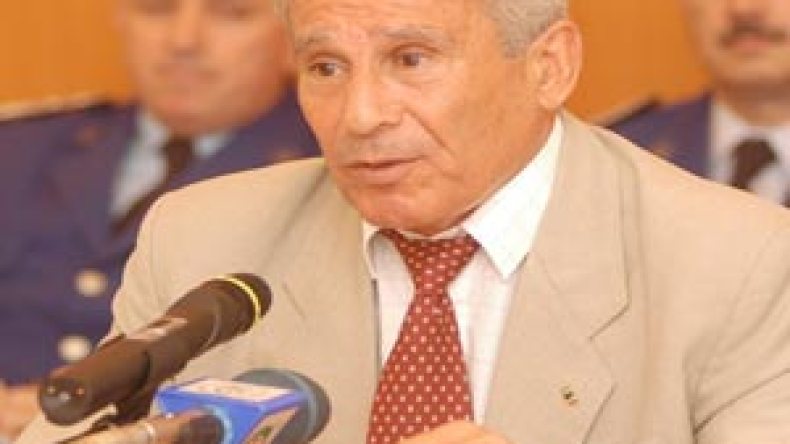 “الشروق” تنشر آخر مقال لم ير النور للفقيد علي تونسي