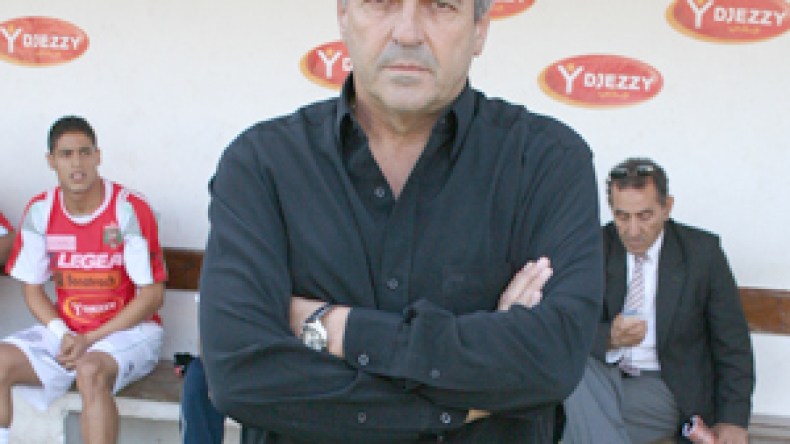 ميشال يبرر عقم الهجوم بغياب اللاعبين المهاريين في المولودية