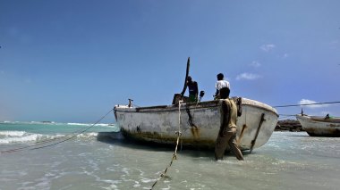 Abducted Algerian Sailors in Somalia Face Death