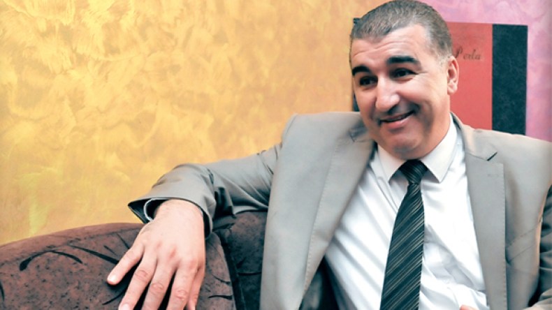 يواجهنا مشكل إيجاد فضاءات لتخزين المواد الأولية والمنتج النهائي