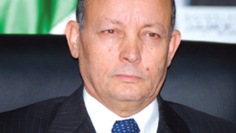 وزير النقل ينفي إمكانية تعديل قانون المرور الجديد