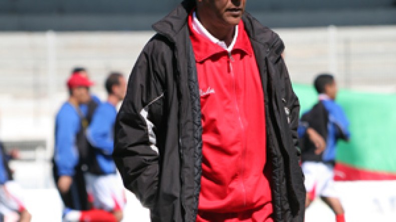 عمراني يضبط التشكيلة التي ستتحدى العميد