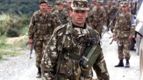 قوات الجيش تحاصر 15 إرهابيا بغابة سيد علي بوناب