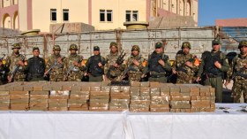 الجيش يحجز قناطير من الكيف ويوقف 28 مهاجرا غير شرعي