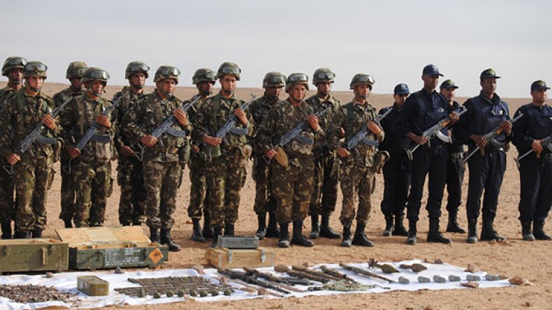 حجز 55 مسدسا رشاشا و10 قناطير مخدرات