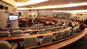 النواب الجدد يفضلون النوم على جلسات البرلمان!