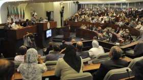النظام الداخلي للبرلمان يحيل عشرات النواب على البطالة