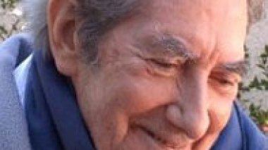 Alger: hommage au fondateur du réseau des “porteurs de valises”