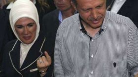 تجديد  الثقة  في  حزب  أردوغان  ورفض  لحكم الجنرالات