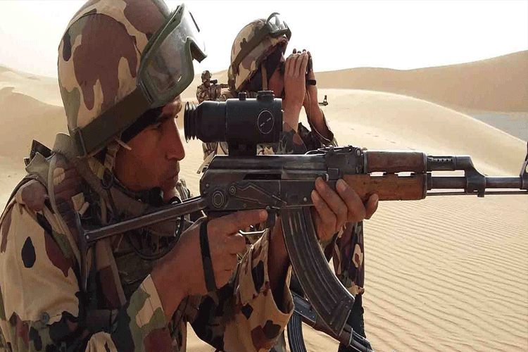 Un terroriste se rend aux autorités militaires à Bordj Badji Mokhtar