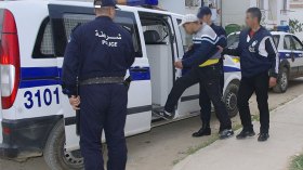 تفكيك عصابتين إجراميتين وحجز أسلحة بيضاء ومخدرات بتيبازة