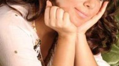 Asala sings for Amr Diab, Shireen and Angham