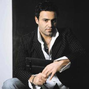 Asi Al Hilani between Egypt and Canada