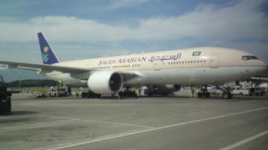 “Saudi aircraft with 300 Algerian passengers makes forced landing at Algiers airport”