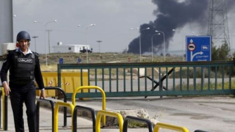 الطيران السوري يقصف منطقة قرب معبر حدودي مع الأردن
