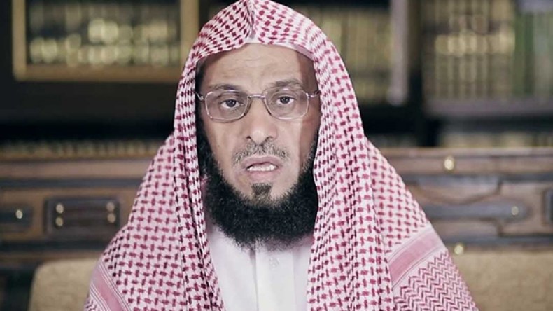 تغريم عائض القرني لإدانته بـ”سرقة أدبية”