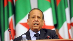الوزير خمري: مرحبا بالديمقراطية .. لا للتغيير !